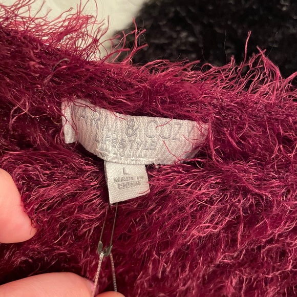 Eyelash sweaters /brand new /size large - Picture 3 of 4